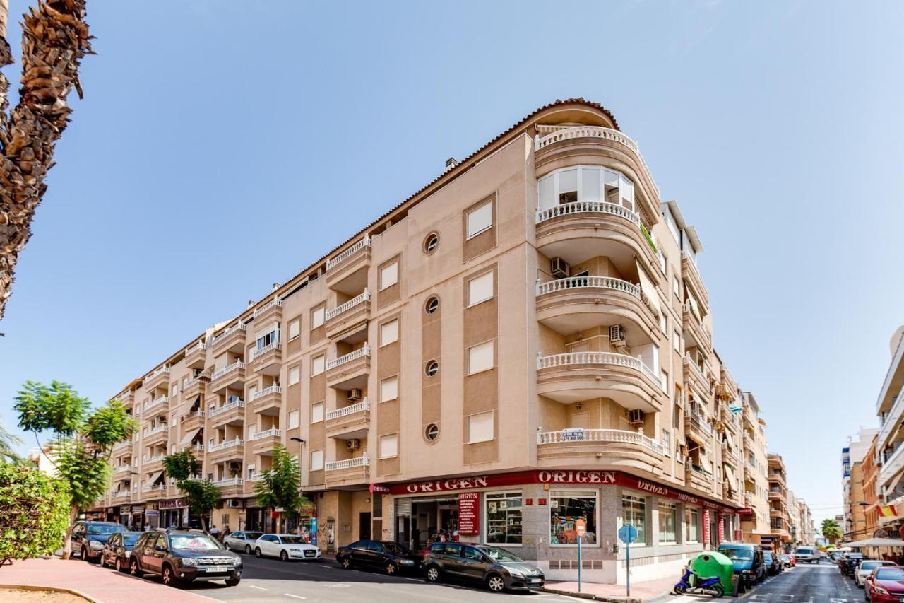 Apartamento Caballero De Rodas Torrevieja Ngoại thất bức ảnh