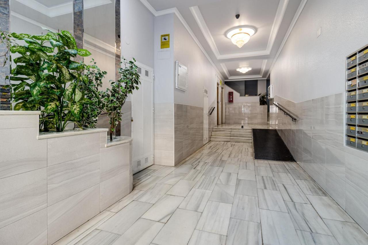 Apartamento Caballero De Rodas Torrevieja Ngoại thất bức ảnh